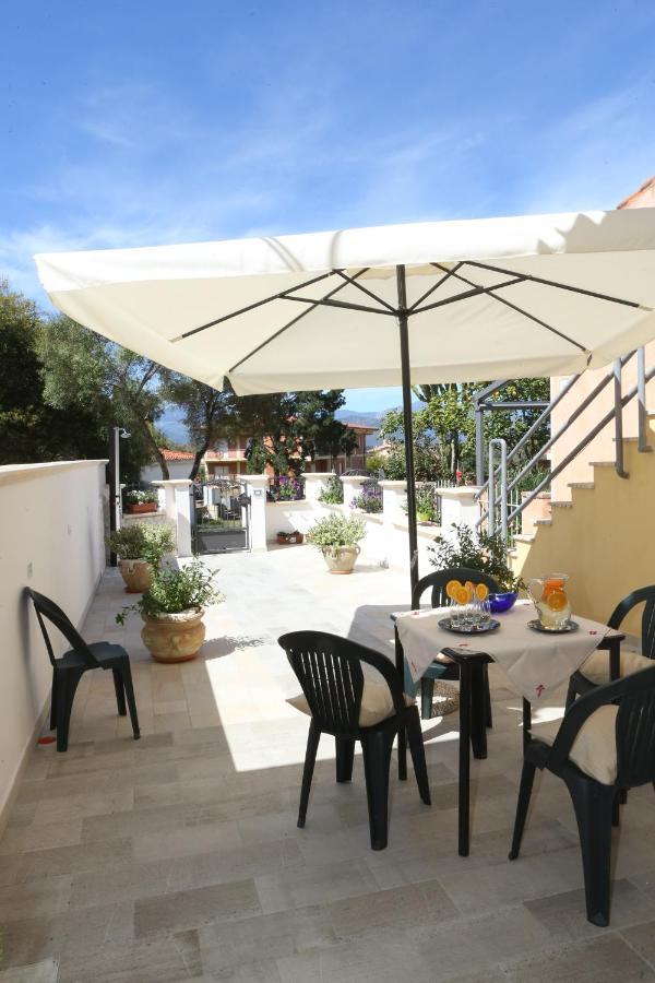 Capri 53 Villa Àrbatax Exteriör bild